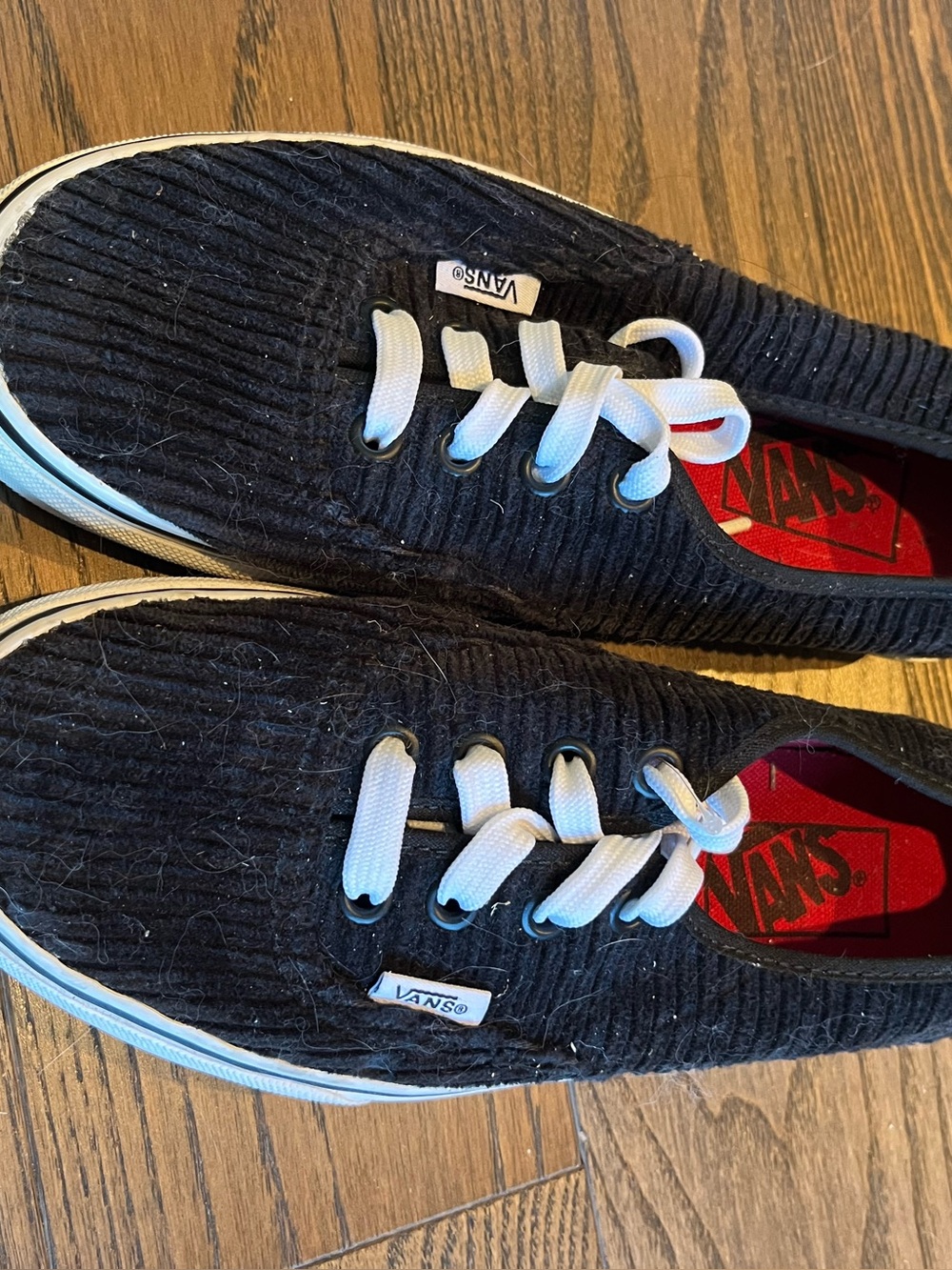 Vans womens Black Corduroy Lace-Up Sneakers
